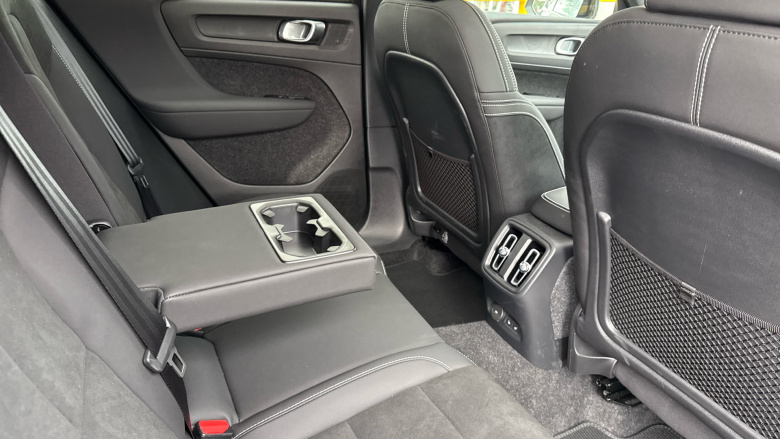 Volvo EC40 175kW Plus 69kWh 5dr Auto Electric Estate